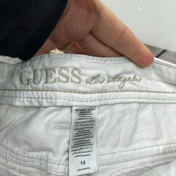 Guess Y2K White Jean Shorts Raw Hem size 14 (Junior size) - Picture 8 of 12